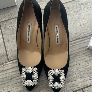 Manolo blahnik Hangisi